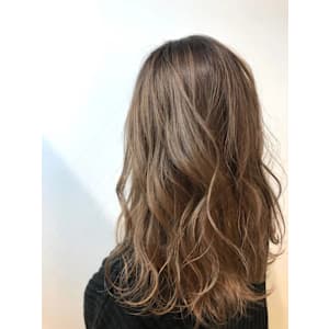 ブリーチ有り⭐︎ミルクティーベージュ - Ash 八王子店【アッシュハチオウジテン】掲載中