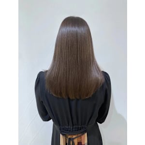 大人女子セミロング