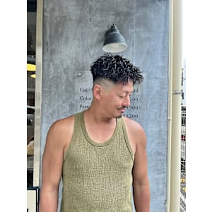 スパイラルパーマ×ハイフェード