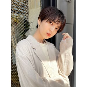 大人ショート/タイトシルエット/ナチュラル束感/小顔クール