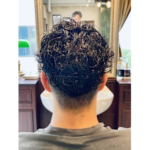 【20代 男性】ロンドンツーブロックパーマ（大宮/バーバー） - Graceful Barber London【グレイスフルバーバーロンドン】掲載中