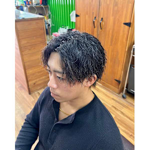 センターパートウルフツイストスパイラルパーマ - hair studio Romeo【ロメオ】掲載中