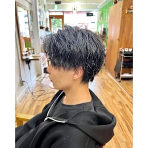 シャドウパーマ　センターパート　ウルフ - hair studio Romeo【ロメオ】掲載中