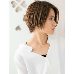 オレンジベージュハイライトかきあげ丸みショート20代30代