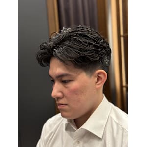 メンズ　フェザーパーマ　刈り上げ　パーマ - 銀座shino【ギンザ シノ】掲載中