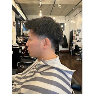 ナチュラルツーブロック - Bro Tokyo BARBERSHOP 神田店 MEN'S専門理容室【ブロートーキョーバーバーショップカンダテンメンズセンモンリヨウシツ】掲載中