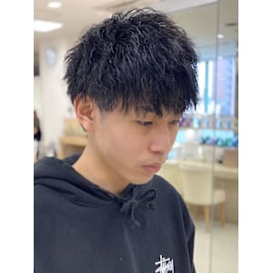 メンズパーマ波巻きツイストスパイラル刈り上げセンターパート