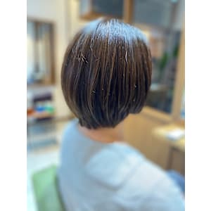 大人女性×ショート