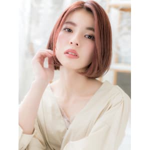 外国人風ショコラピンク前下がりワンレンボブ　ワインレッド