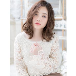 かきあげ前髪くすみベージュ抜け感ボブパーマ　ヘーゼルブラウン