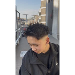 王道スパイキーショート - CØDE by KENJE【コードバイケンジ】掲載中