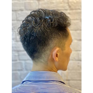 メンズショート×パーマ - 銀座マツナガ 新宿野村ビル店【ギンザマツナガ シンジュクノムラビルテン】掲載中