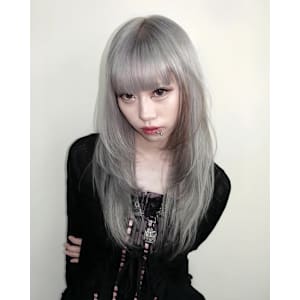 シルバーカラー　ケアブリーチ　ブリーチカラー　表参道/原宿 - Null 表参道本店 デザインカラー/ダブルカラー【ヌル】掲載中