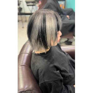 特殊カラー×ポイントカラー×ホワイト - GLADGE池袋/ダブルカラー/ブリーチ【グラッジイケブクロダブルカラーブリーチ】掲載中