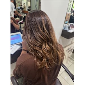 バレイヤージュ風カラー