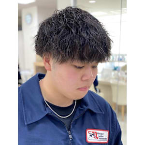 メンズパーマ波巻きツイストスパイラル刈り上げセンターパート