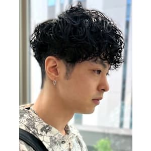 ツーブロック 波巻きスパイラルパーマ 束感 20代 30代