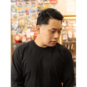 七三分け 本厚木/海老名/伊勢原/相模原/座間 - MARLEY'S BAR BER 本店【マーリィズバーバー ホンテン】掲載中