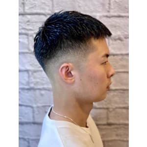 フェード×クロップスタイル - 銀座マツナガ 新宿野村ビル店【ギンザマツナガ シンジュクノムラビルテン】掲載中