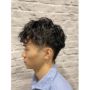 ツーブロマッシュショート×メンズパーマ