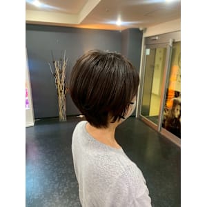 朝が楽なショート - AIZU 渋沢 白髪ぼかし ハイライト 髪質改善【アイズ シブサワ シラガボカシ ハイライト カミシツカイゼン】掲載中