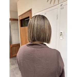 白髪ぼかしハイライト - Eleanor spa&treatment 越谷【エレノア スパアンドトリートメント コシガヤ】掲載中