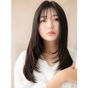 バタフライカット黒髪前下がり顔周りレイヤーロング30代40代