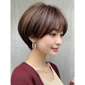 ショート ボブ 小顔 ココアベージュ 白髪ぼかし 30代