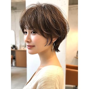 ショート 小顔 前髪カット ココアベージュ 白髪ぼかし - abilita 警固【アビリタ ケゴ】掲載中