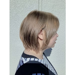 ミルクティーカラー