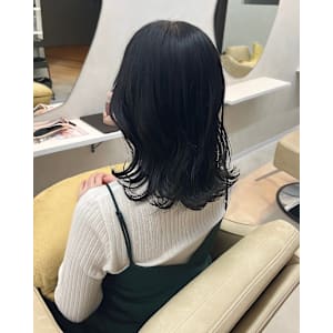 くびれミディアム