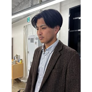 センターパートスタイル　久屋大通/栄/伏見