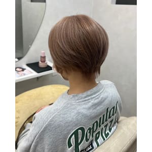 ミルクティーベージュ