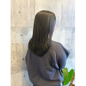 オリーブグレージュ《 ARCH Mayu 》 - ARCH【アーチ】掲載中