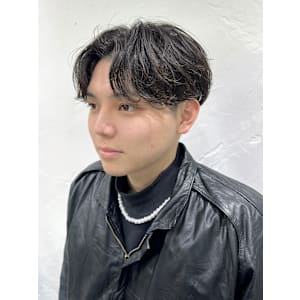 センターパートパーマ