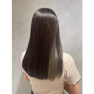 ブロッサム　東武練馬「髪質改善/脱白髪染め/ハイライト」