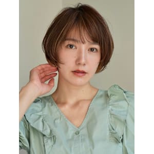 ショート・ボブ/丸顔/前髪あり/絶壁解消/40代/50代/