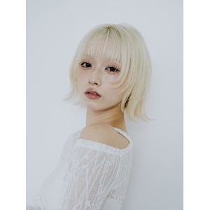 ボブウルフとブロントでおしゃれハイトーン♪