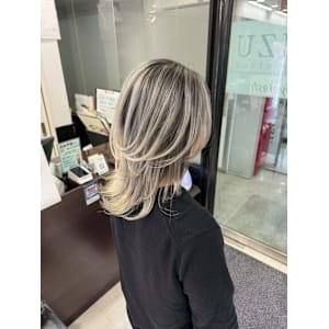 ハイライトカラー - AIZU本厚木 白髪ぼかし ハイライト バレイヤージュ 髪質改善【アイズホンアツギ シラガボカシ ハイライト バレイヤージュ カミシツカイゼン】掲載中