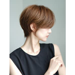 前下がりショート・ボブ/絶壁解消/前髪あり/40代/30代