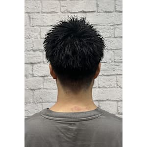 ツーブロスパイキーショート