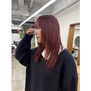 カシスレッドミディアムレイヤーカットブリーチなしダブルカラー - kiji 久屋大通/丸の内【キジ ヒサヤオオドオリ マルノウチ】掲載中