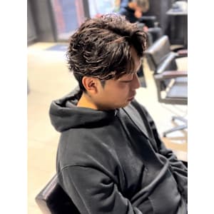 センターパート×ニュアンスパーマ×フェザーパーマ×men's - owl 心斎橋【アウル シンサイバシ】掲載中