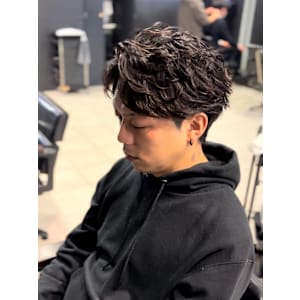 センターパート×ニュアンスパーマ×フェザーパーマ×men's - men's salon owl心斎橋【メンズパーマ特化メンズsalon】【アウル シンサイバシ】掲載中