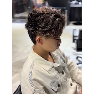 センターパート×ニュアンスパーマ×フェザーパーマ×men's - owl 心斎橋【アウル シンサイバシ】掲載中