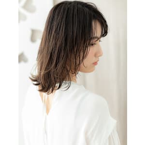 ゆるふわミディアムレイヤーカット小顔ウェットヘア30代40代 - COVER HAIR bliss【カバーヘア ブリス】戸田公園/戸田公園西口店【カバーヘアブリス トダコウエン トダコウエンニシグチテン】掲載中