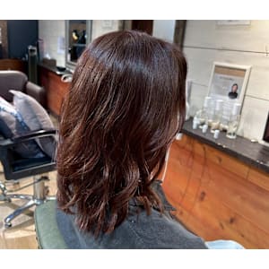 柔らかツヤカールの大人フェミニンボブ