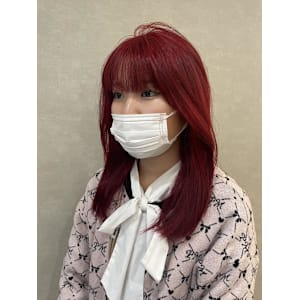 高発色レッドでつくる上品派手カラー - Simple【シンプル】掲載中