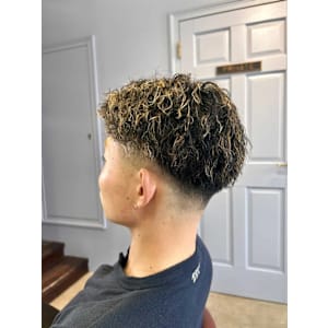 メンズハイライトフェードスタイル