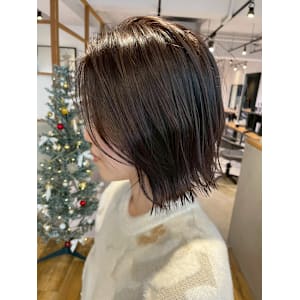 切りっぱなしレイヤー風ボブ【20代30代/イルミナカラー】